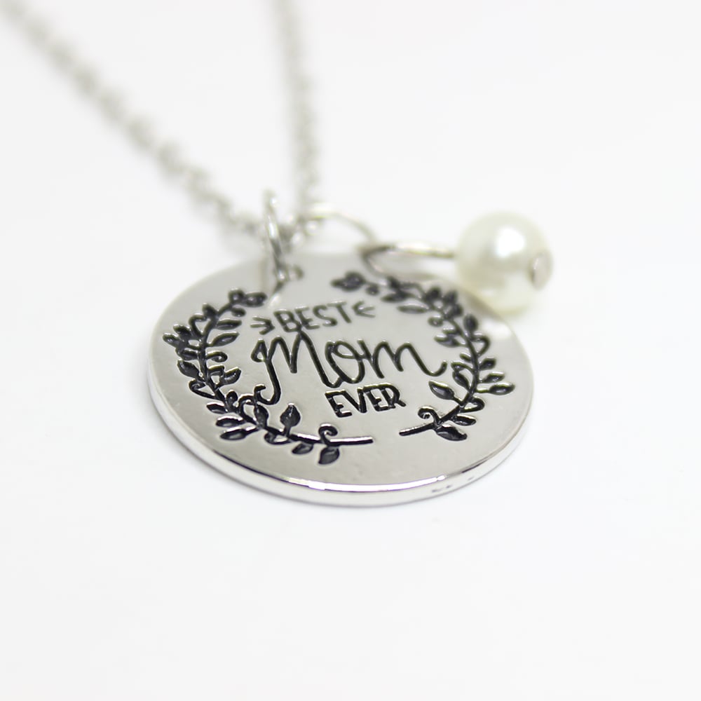 Best mom ever store necklace